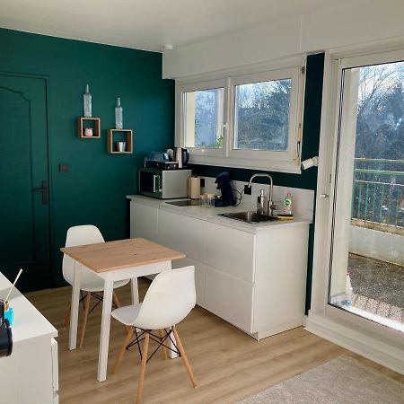 Appartement Avec Terrasse Et Parking Gratuit Accole Montbéliard Zewnętrze zdjęcie